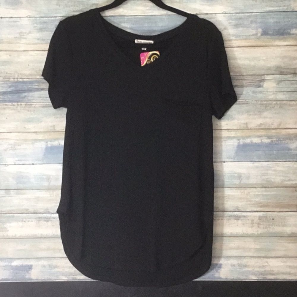Zenana Outfitters Black Ribbed Shirt Small
